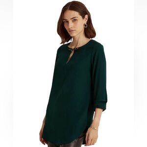 Lauren Ralph Lauren Black Label Hunter green buckle Keyhole scoop Chiffon tunic
